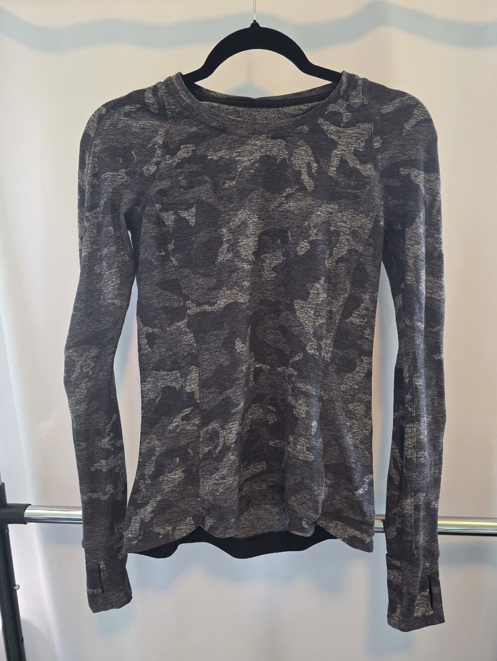 Ready To Rulu Luli Lemon Long Sleeve Gray Camo Women's Performance Top